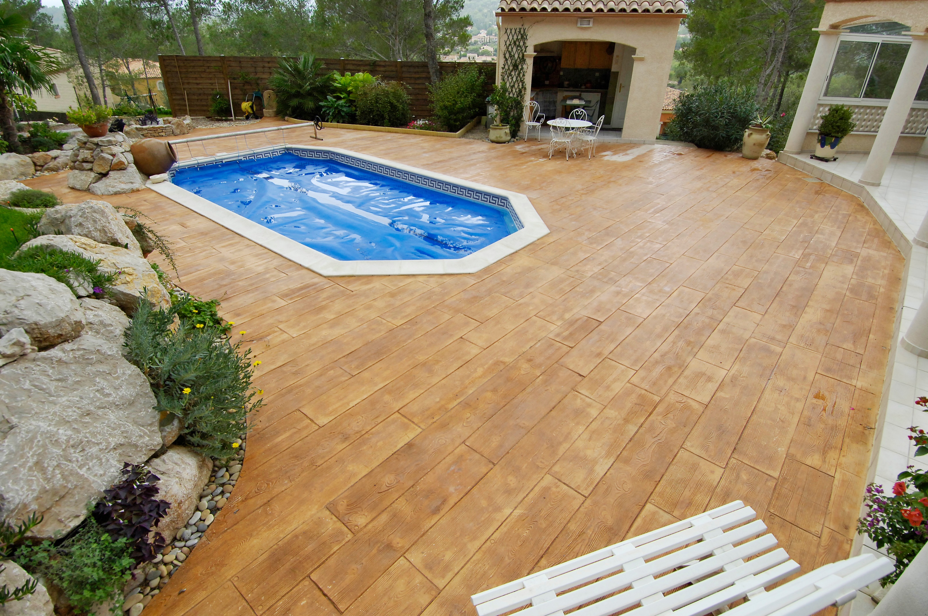 4 raisons de choisir un béton décoratif pour son extérieur à La Réunion